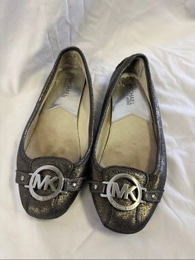 Michael Kors Women's Pewter Metallic MK Logo Ballet Flats